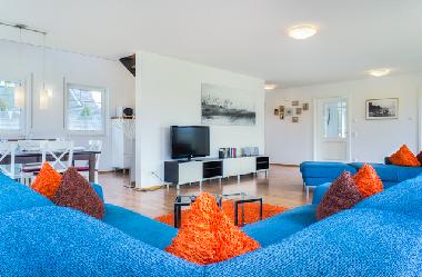 Holiday House in Ostseebad Prerow (Fischland-Dar-Zingst) or holiday homes and vacation rentals