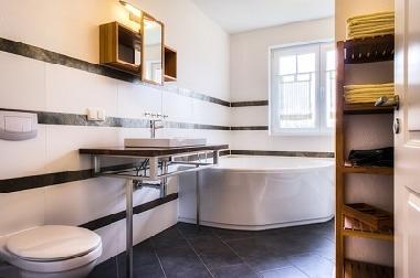 Holiday House in Ostseebad Prerow (Fischland-Dar-Zingst) or holiday homes and vacation rentals