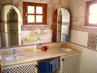 Holiday House in Lapta (Kyrenia) or holiday homes and vacation rentals