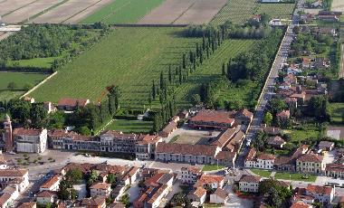 Holiday Apartment in Bagnoli di Sopra (Padova) or holiday homes and vacation rentals