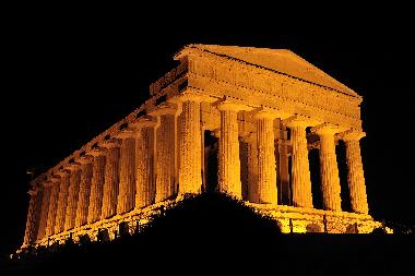 Villa in CAMASTRA (Agrigento) or holiday homes and vacation rentals