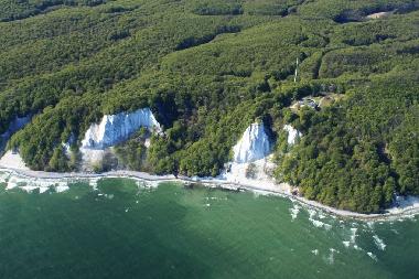 Holiday House in Breege-Juliusruh (Ostsee-Inseln) or holiday homes and vacation rentals