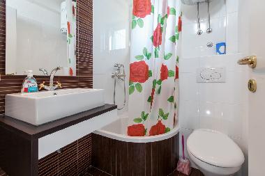 Holiday House in Makarska (Splitsko-Dalmatinska) or holiday homes and vacation rentals