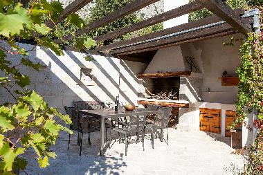 Holiday House in Makarska (Splitsko-Dalmatinska) or holiday homes and vacation rentals