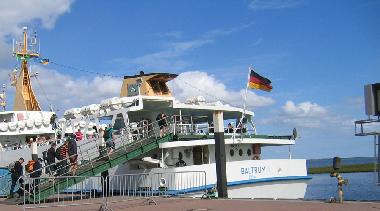Holiday House in Ne�mersiel (Nordsee-Festland / Ostfriesland) or holiday homes and vacation rentals