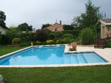 Holiday Apartment in st m�dard en jalles (Gironde) or holiday homes and vacation rentals