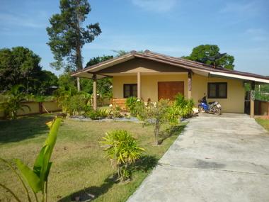 Holiday House in Rayong / Ban Phe (Rayong) or holiday homes and vacation rentals