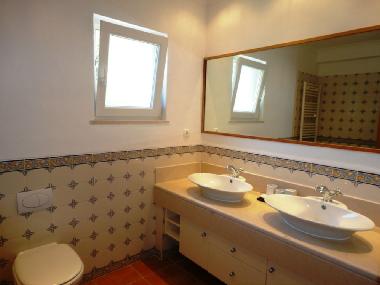 BATHROOM MASTER BEDROOM