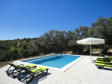GARDEN WITH SUNBATHING TERRACE AND PRIVATE POOL