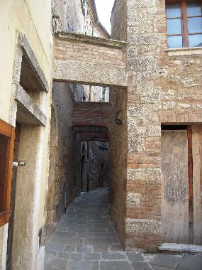 Holiday Apartment in Serre di Rapolano (Siena) or holiday homes and vacation rentals