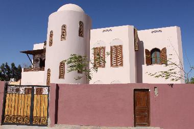 Front of Residence Arabesque