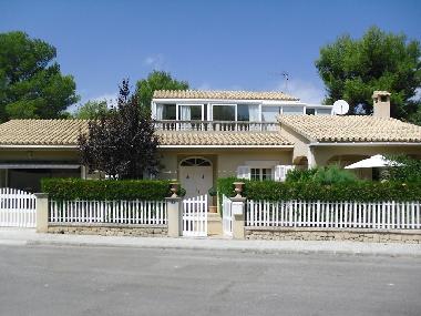 Villa in alcudia (Mallorca) or holiday homes and vacation rentals