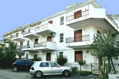 Holiday Apartment in Tonnarella (Messina) or holiday homes and vacation rentals