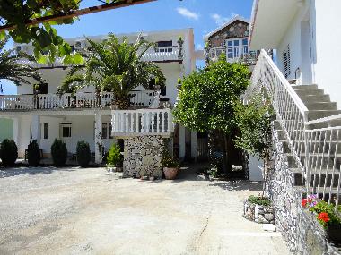 Holiday House in Budva (Montenegro) or holiday homes and vacation rentals