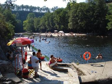 Holiday House in Coja (Serra da Estrela) or holiday homes and vacation rentals