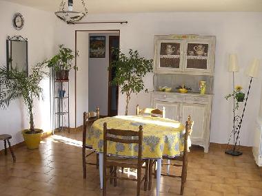 Holiday Apartment in les taillades (Vaucluse) or holiday homes and vacation rentals