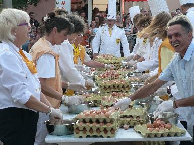 Grand picnic with the neighbours!