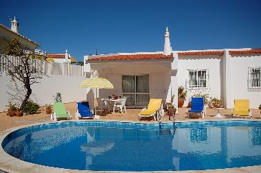 Holiday House in Snoopy (Algarve) or holiday homes and vacation rentals