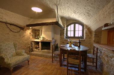 Villa in Fonteta (Girona) or holiday homes and vacation rentals