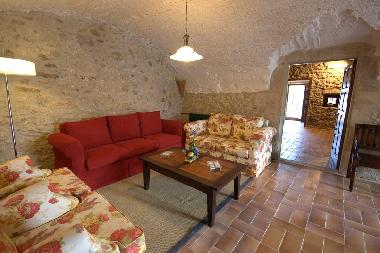Villa in Fonteta (Girona) or holiday homes and vacation rentals