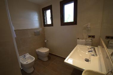 Villa in Fonteta (Girona) or holiday homes and vacation rentals