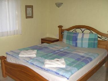Holiday House in Altos (Cordillera) or holiday homes and vacation rentals