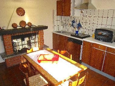 Fully Fitted Kitchen with Dishwasher