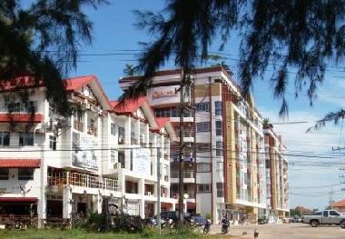 Holiday Apartment in Mae Phim (Rayong) or holiday homes and vacation rentals