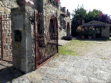 Holiday House in Castiglion fiorentino (Arezzo) or holiday homes and vacation rentals