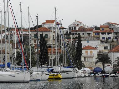 Holiday House in Milna (Splitsko-Dalmatinska) or holiday homes and vacation rentals