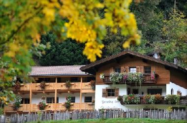 Holiday Apartment in Lsen (Bolzano-Bozen) or holiday homes and vacation rentals