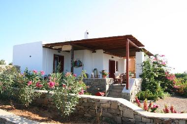 Holiday House in AMPELAS (Kyklades) or holiday homes and vacation rentals