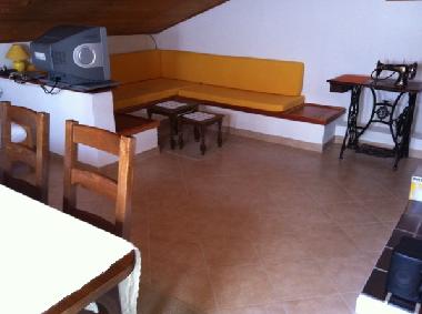 WOHNZIMMER B