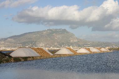 Holiday House in Buseto Palizzolo (Trapani) or holiday homes and vacation rentals