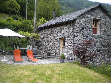 Holiday House in Aurigeno (Locarno) or holiday homes and vacation rentals