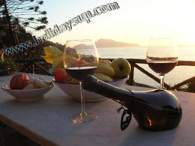 large terrace with pool pizza oven, pool and sunbed in villa located in sorrento coast