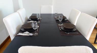 Dinning table (seats 6)