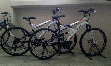 2 Alluminum bicycles with full suspension for guests free use