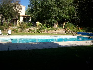 Holiday House in ROGNES (Bouches-du-Rh�ne) or holiday homes and vacation rentals