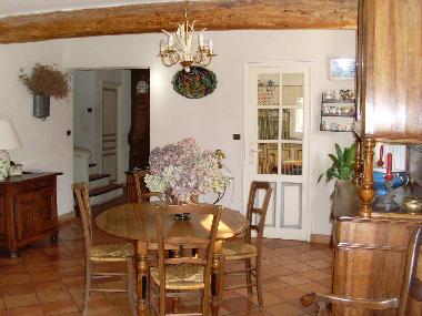 Holiday House in ROGNES (Bouches-du-Rh�ne) or holiday homes and vacation rentals