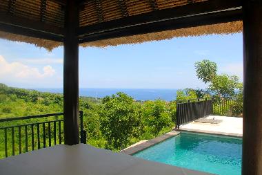 Sea view from the bale benong