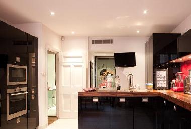 Bed and Breakfast in London (Surrey, East and West Sussex) or holiday homes and vacation rentals