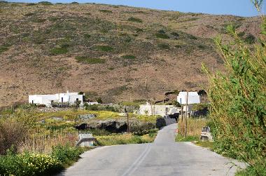 Aloni, view from the main road