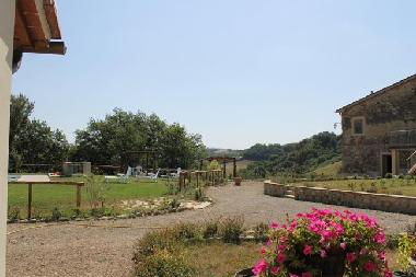 Holiday Apartment in Pergine Valdarno (Arezzo) or holiday homes and vacation rentals