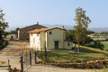 Holiday Apartment in Pergine Valdarno (Arezzo) or holiday homes and vacation rentals