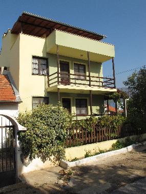 Holiday Apartment in �rkmez (Izmir) or holiday homes and vacation rentals