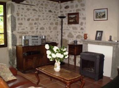Holiday House in Saint Priest des Champs (Puy-de-D�me) or holiday homes and vacation rentals