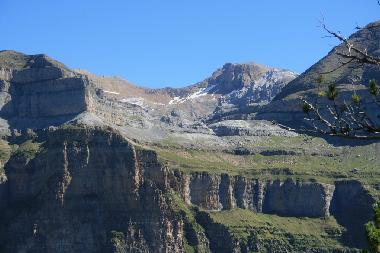 Holiday Apartment in Broto (Huesca) or holiday homes and vacation rentals