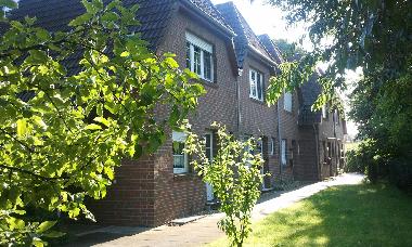 Holiday House in Varel (Nordsee-Festland / Ostfriesland) or holiday homes and vacation rentals