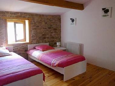 Holiday House in BROUSSE (Puy-de-D�me) or holiday homes and vacation rentals